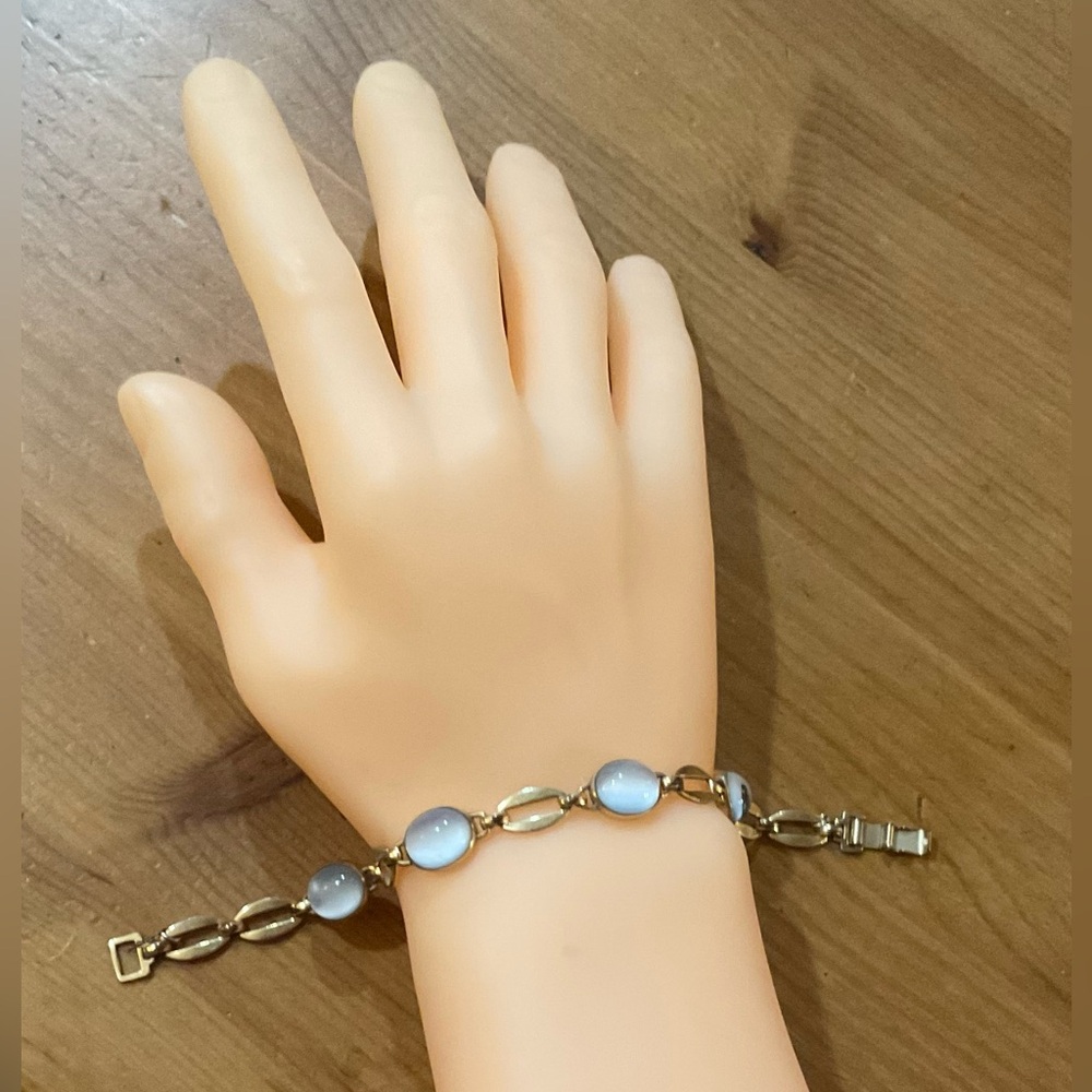 We Richard:stamped ( 1/20 12k GF) moonstone link bracelet vintage very rare find